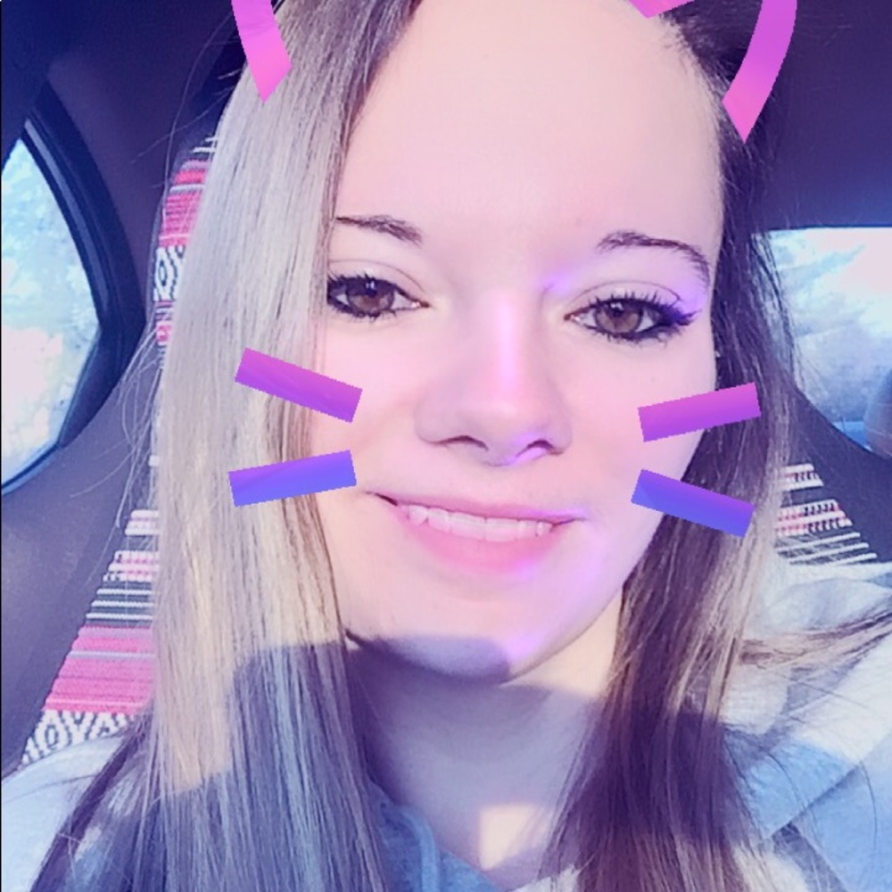 Meet your Posher, Katelyn